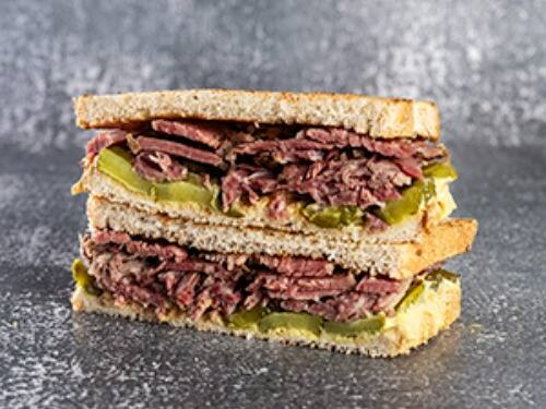 Sanduíche de Pastrami