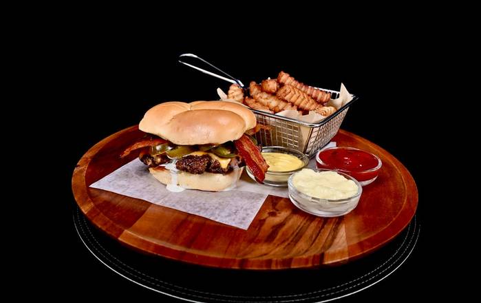Hell's Kitchen Burger Combo