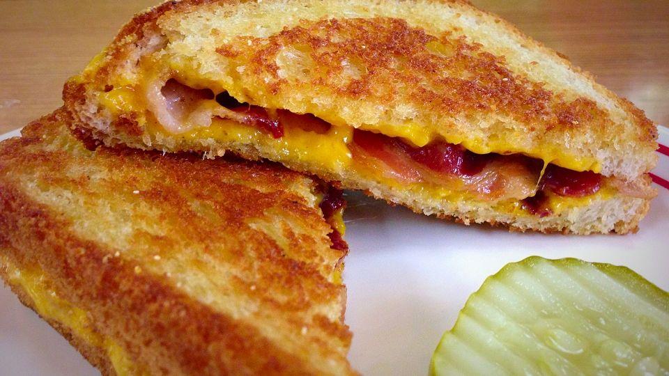 Grilled Cheese With Ham