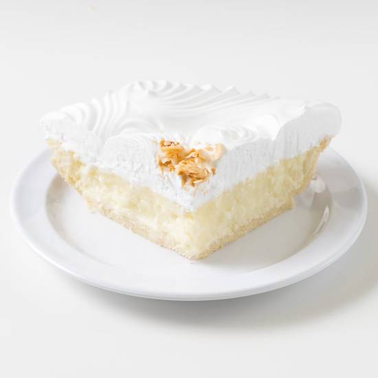COCONUT CRÈME PIE (SLICE)