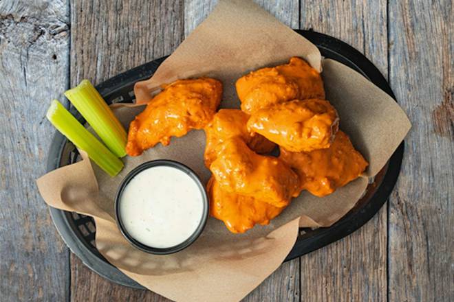 1/2 Pound Hand-Breaded Boneless Wings