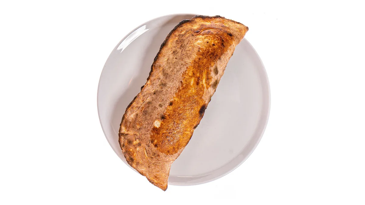 Calzone napoletana (töltött pizza)