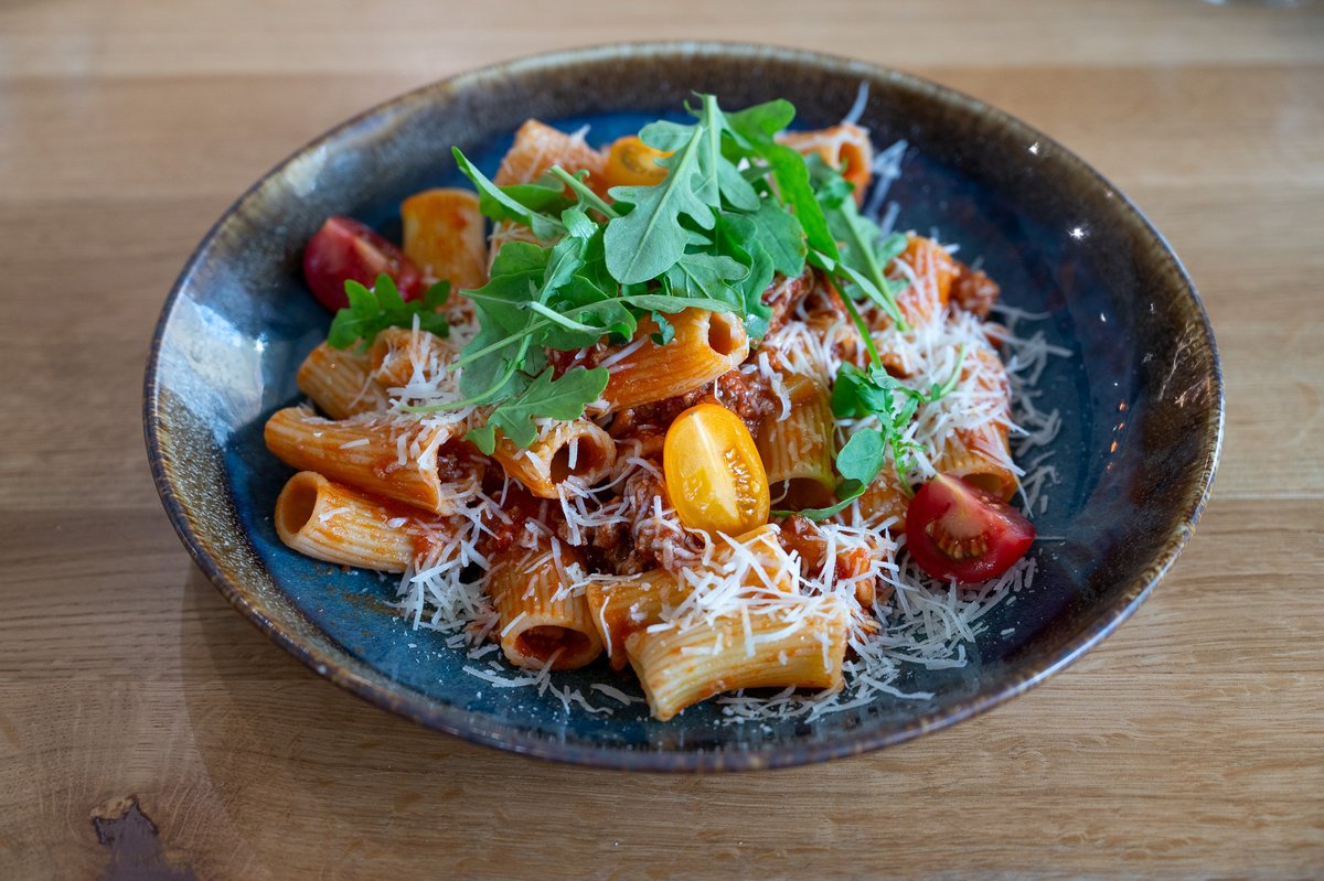 RIGATONI ALLA BOLOGNESE