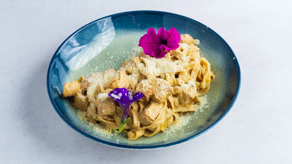 Tagliatelle piletina pesto