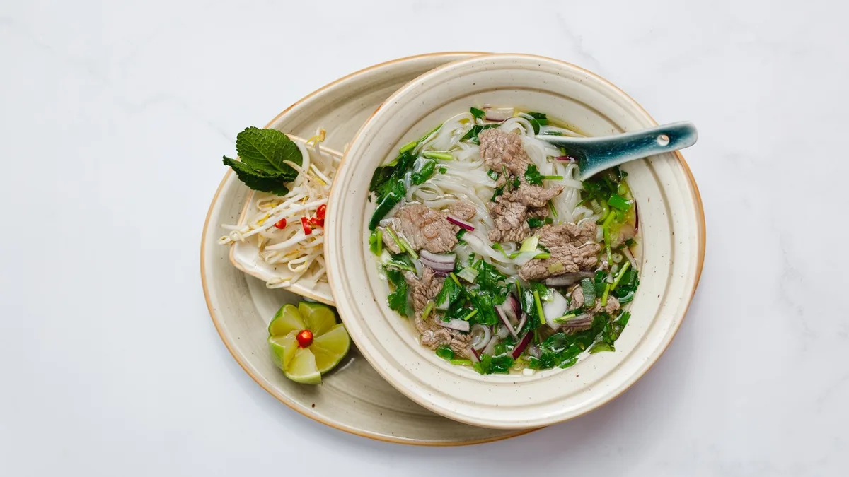 25 Phở