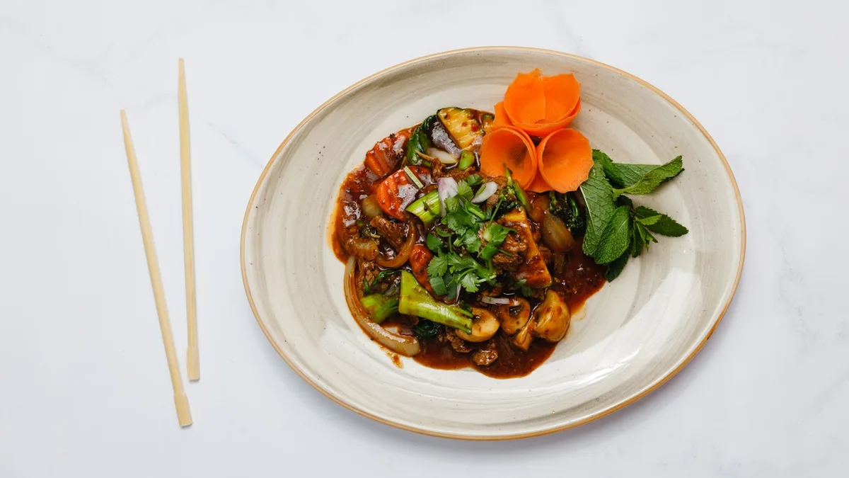 52 Bò Xào Xả Ớt