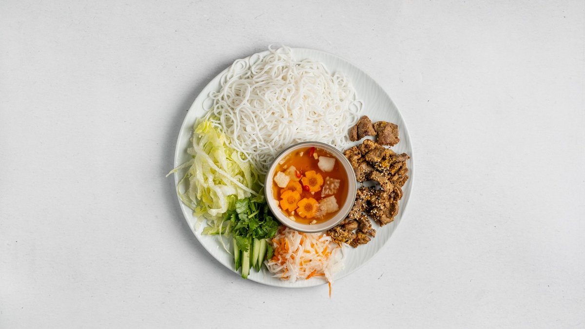 18. Bún cha