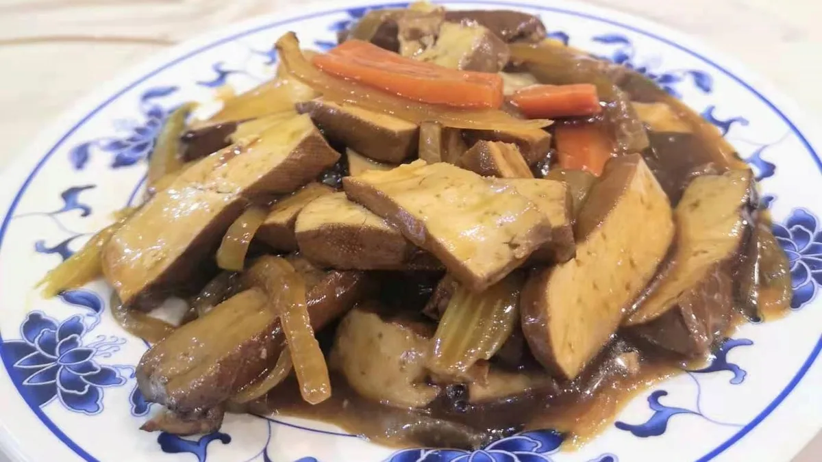 A13. Zöldséges tofu/ Tofu with vegetables