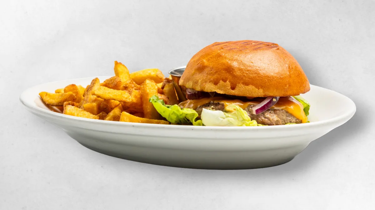 Elior's Cheesburger