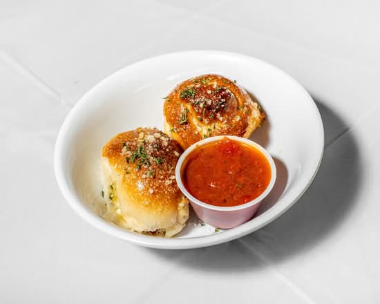 2 Garlic Knots (Appetizers)