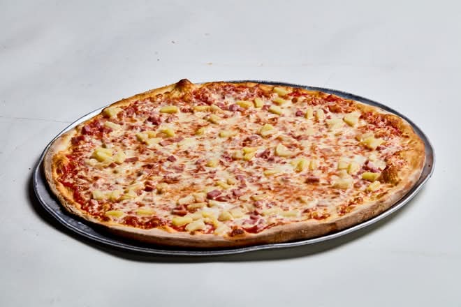 Medium Hawaiian