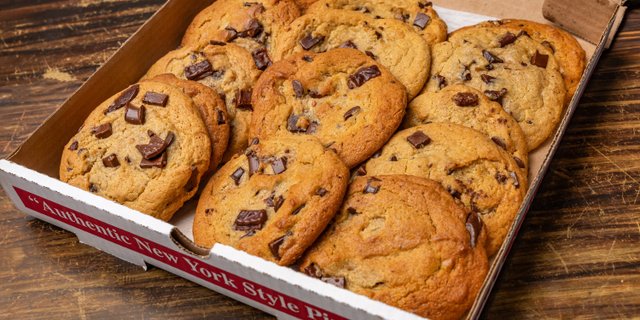 Chocolate Chip Cookie