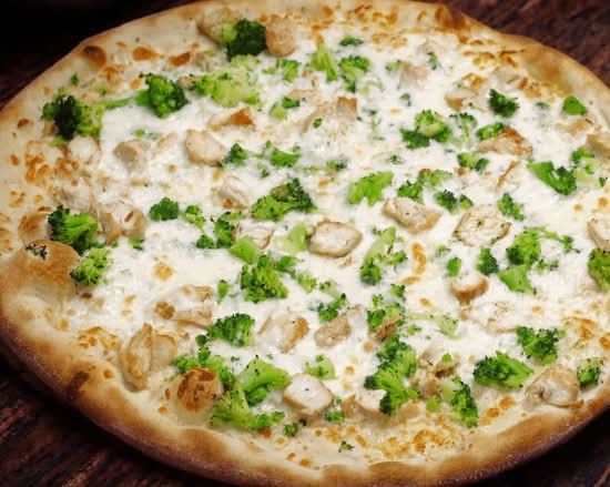 Alfredo Pizza