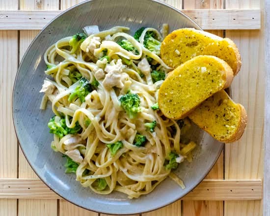 Chicken Broccoli Alfredo