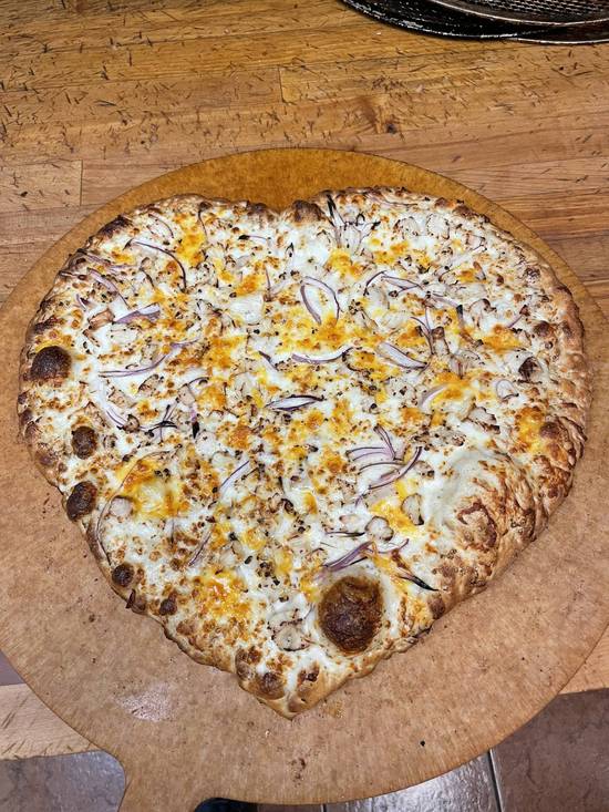 Garlic Chicken Pizza