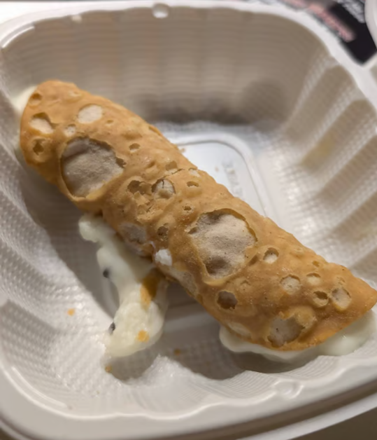 Cannoli Dessert