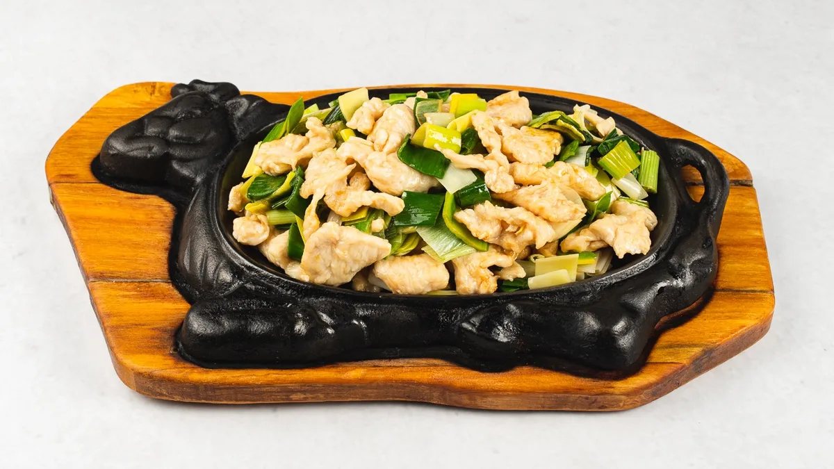 130 Mongolian roasted chicken