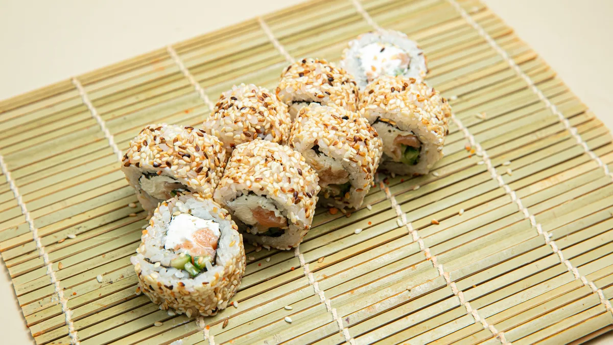 Alyaska Roll Balığ ilə (8 əd.)