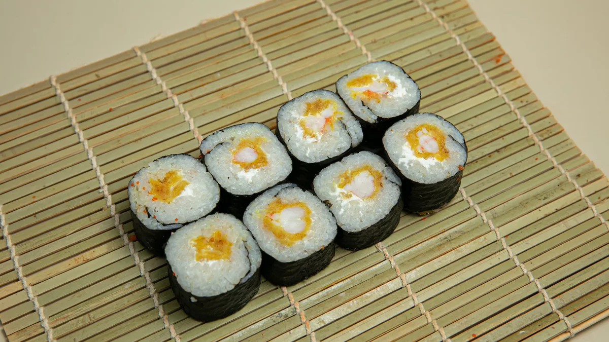 Ebi Maki (8 əd.)