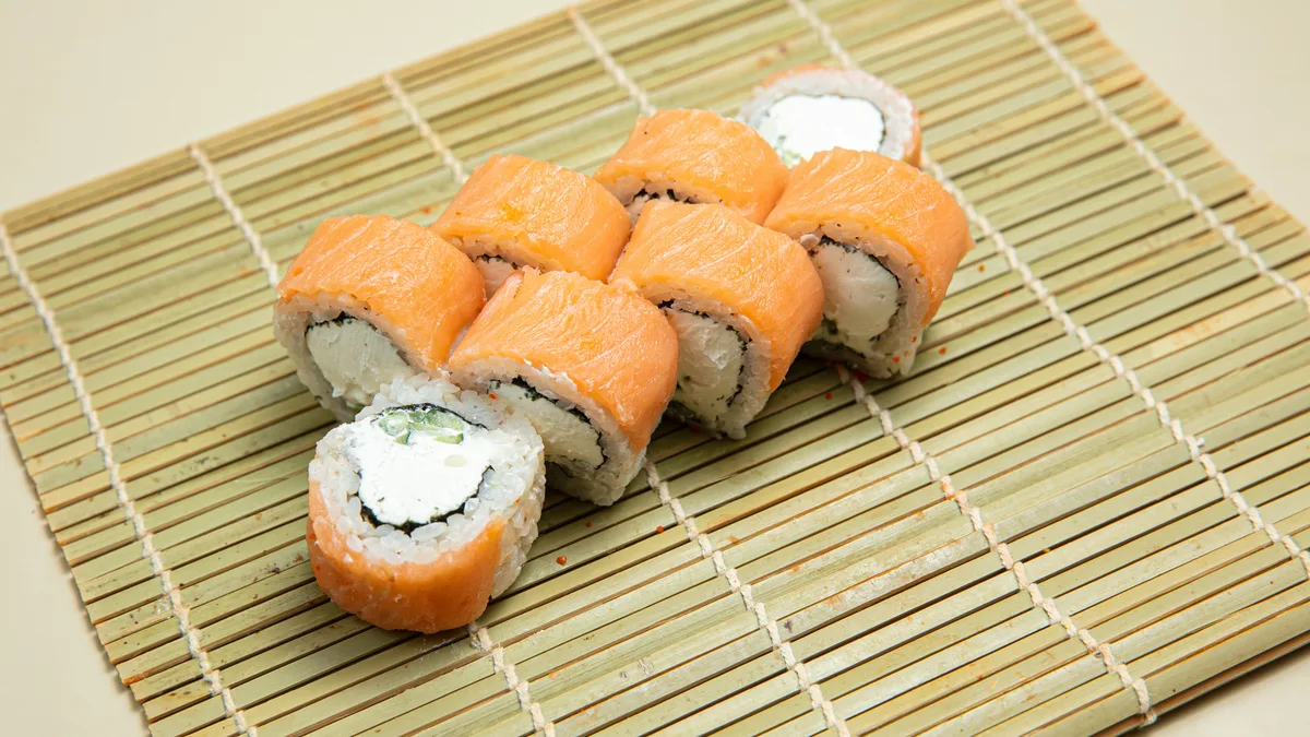 Filadelfiya Roll Krab ilə (8 əd.)