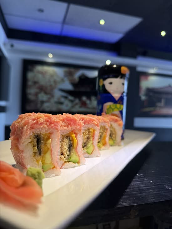 J. Lo Roll