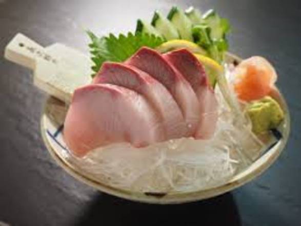 3 Pc Sashimi "Hamachi" Yellowtail
