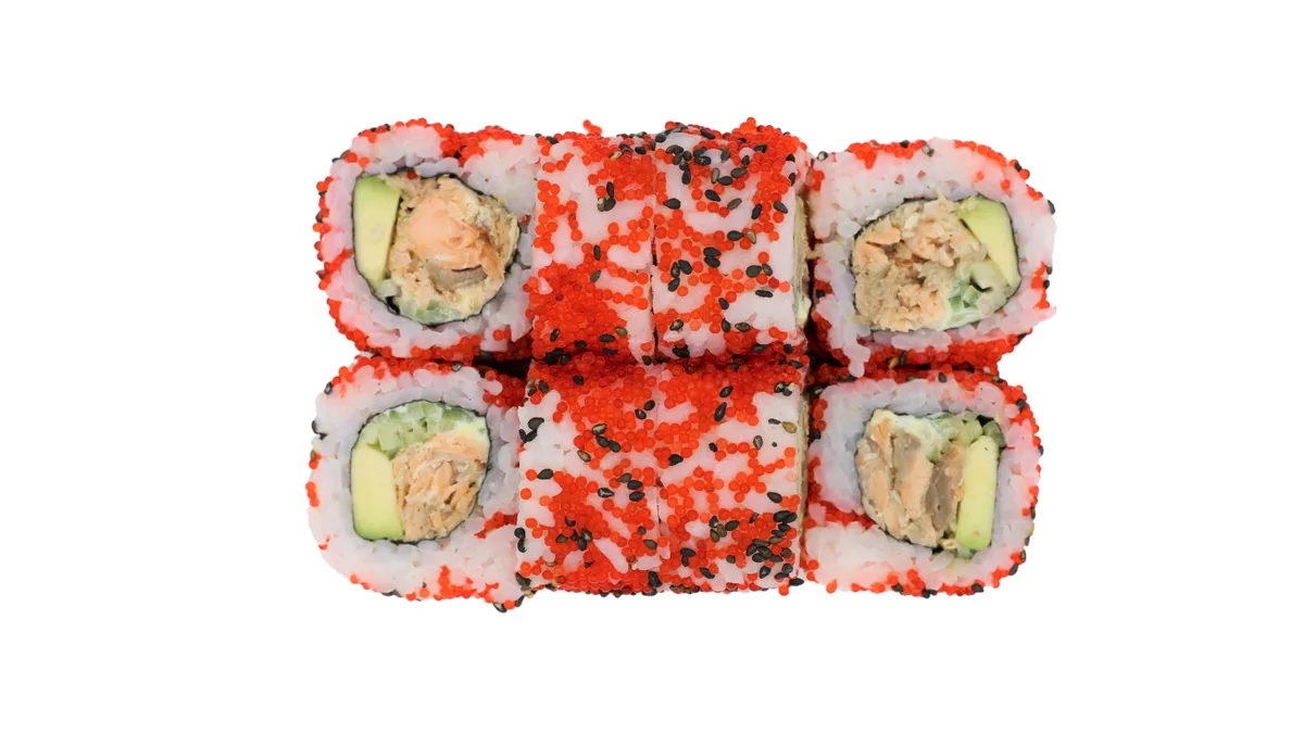 Tobiko grill salmon roll