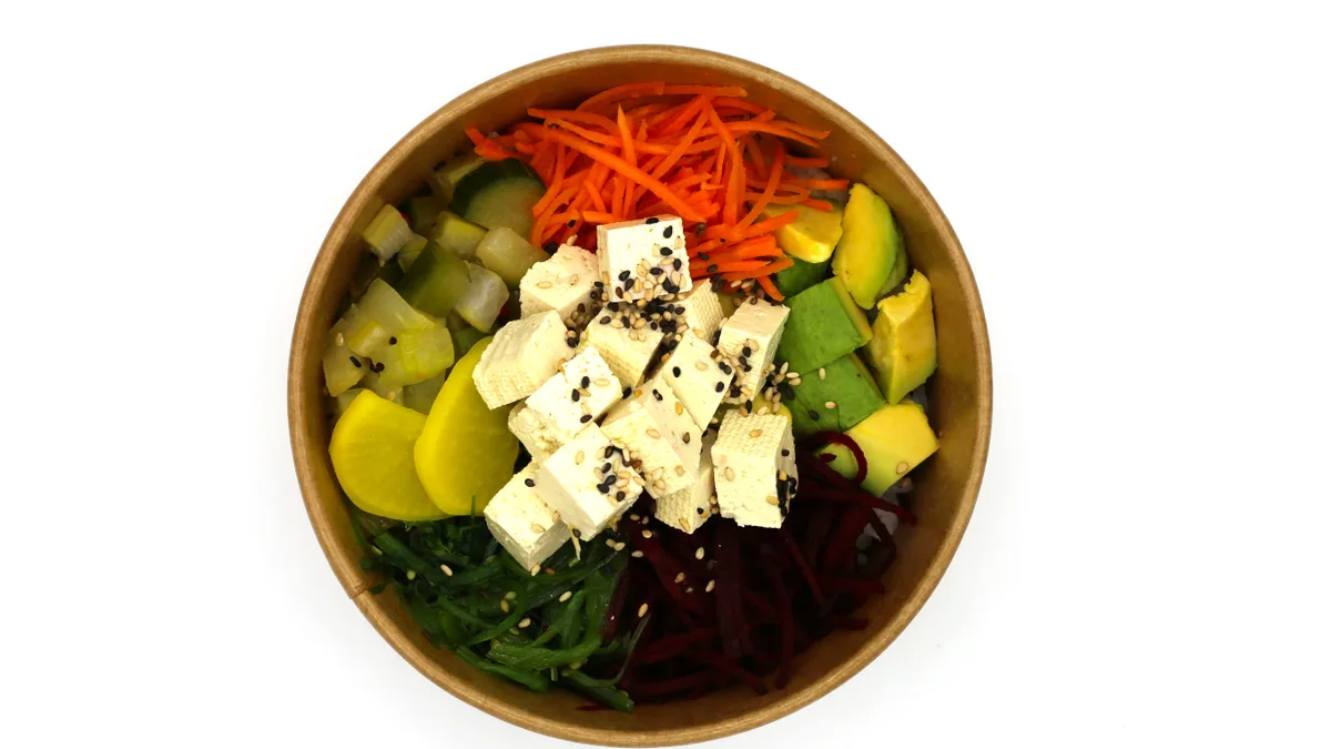 Tofu Poke Salát