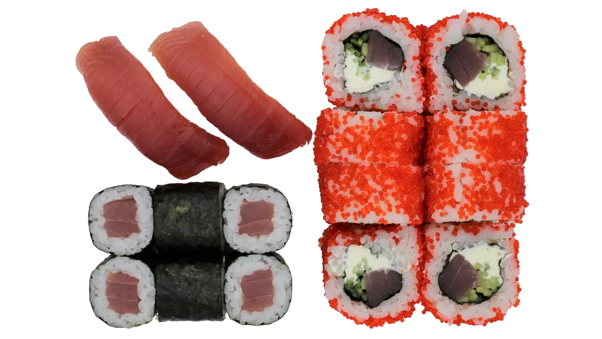 Tuna sushi set