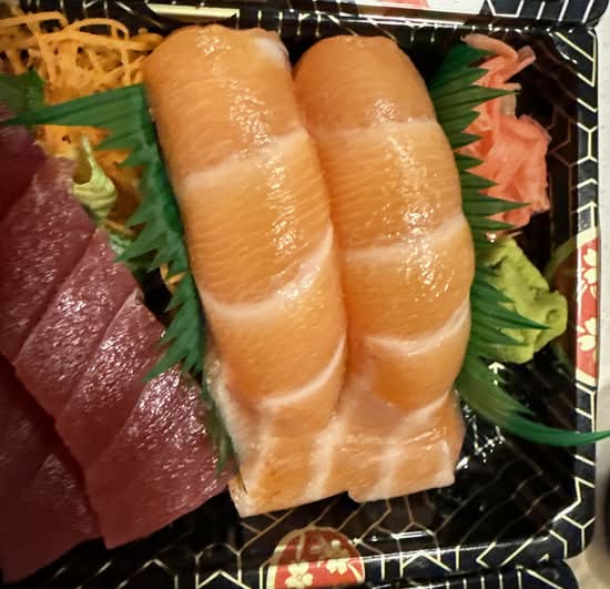 Salmon Sushi