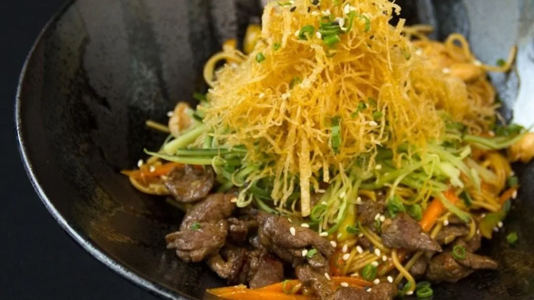 Ninza Nudls Ət ilə