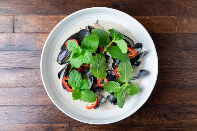 STEAMED MUSSELS