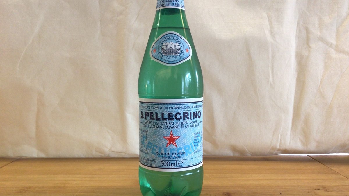 San Pellegrino med brus 0,5 l