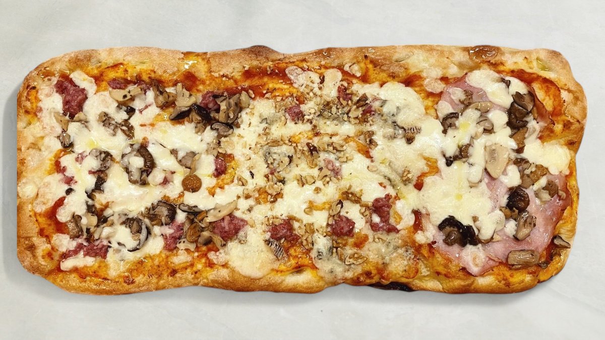 Surdej Pizza halv meter (3 pers.)med 2 sodas 33cl
