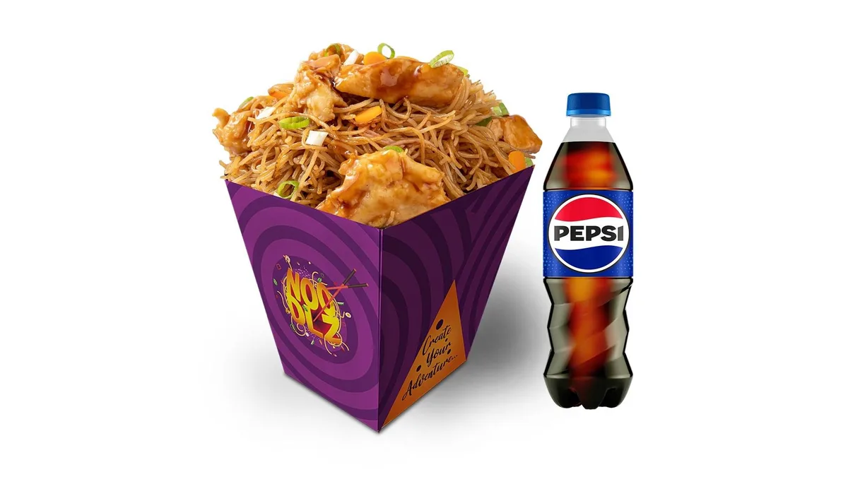 Noodlz pui shanghai + Pepsi/Apă