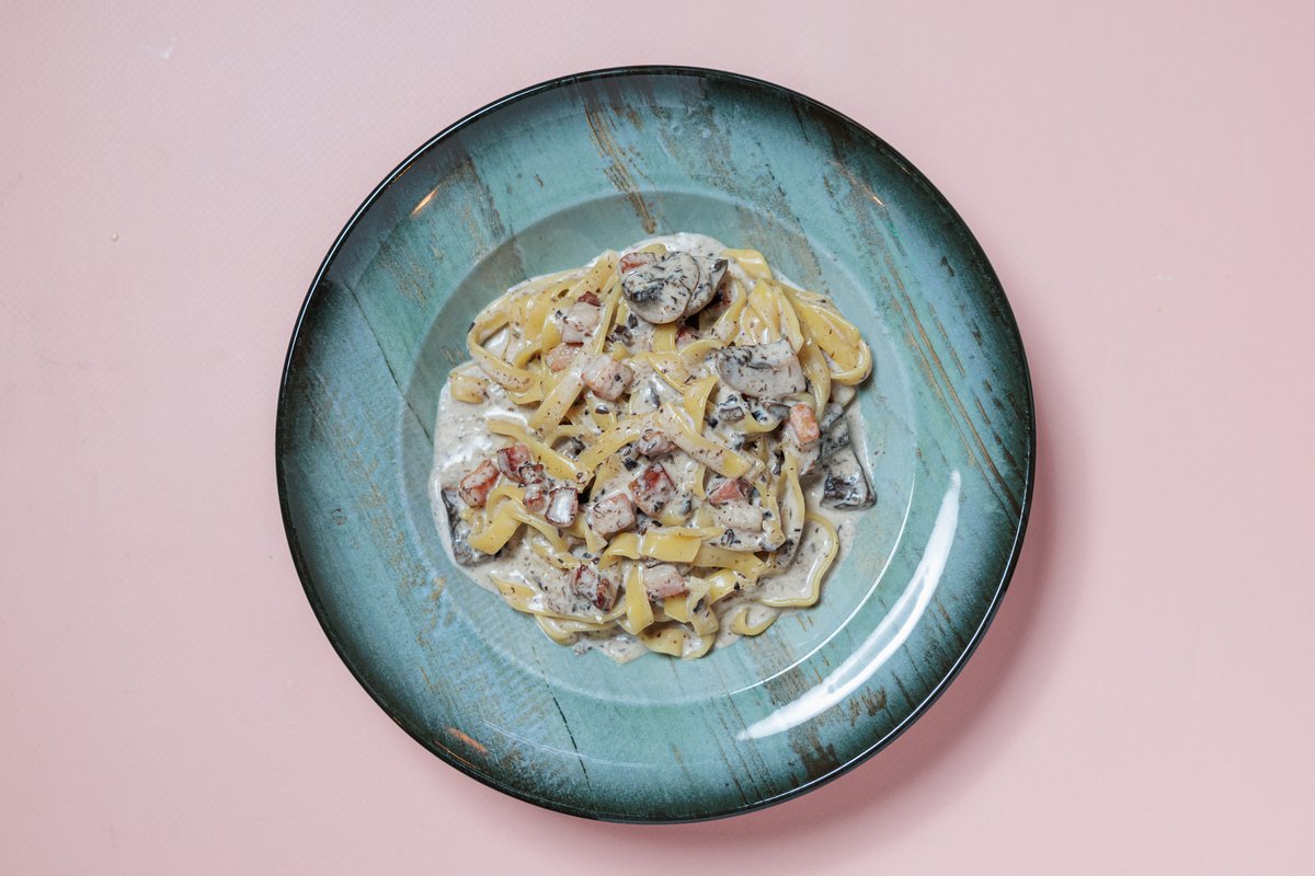 Tagliatelle Pancetë Kërpudhë and Tartuf