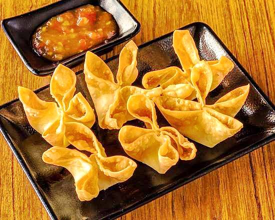 Cream Cheese Rangoon (6 Pieces)