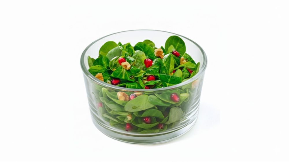 Feldsalat mit Granatapfel- and Walnusskernen