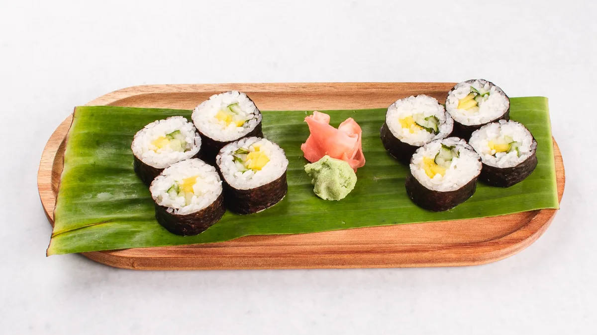 Maki s kumaro in mangom (8 kosov)
