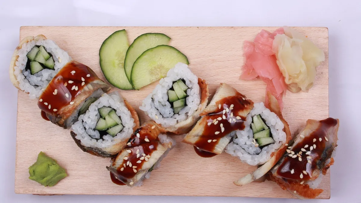 DRAGON URAMAKI