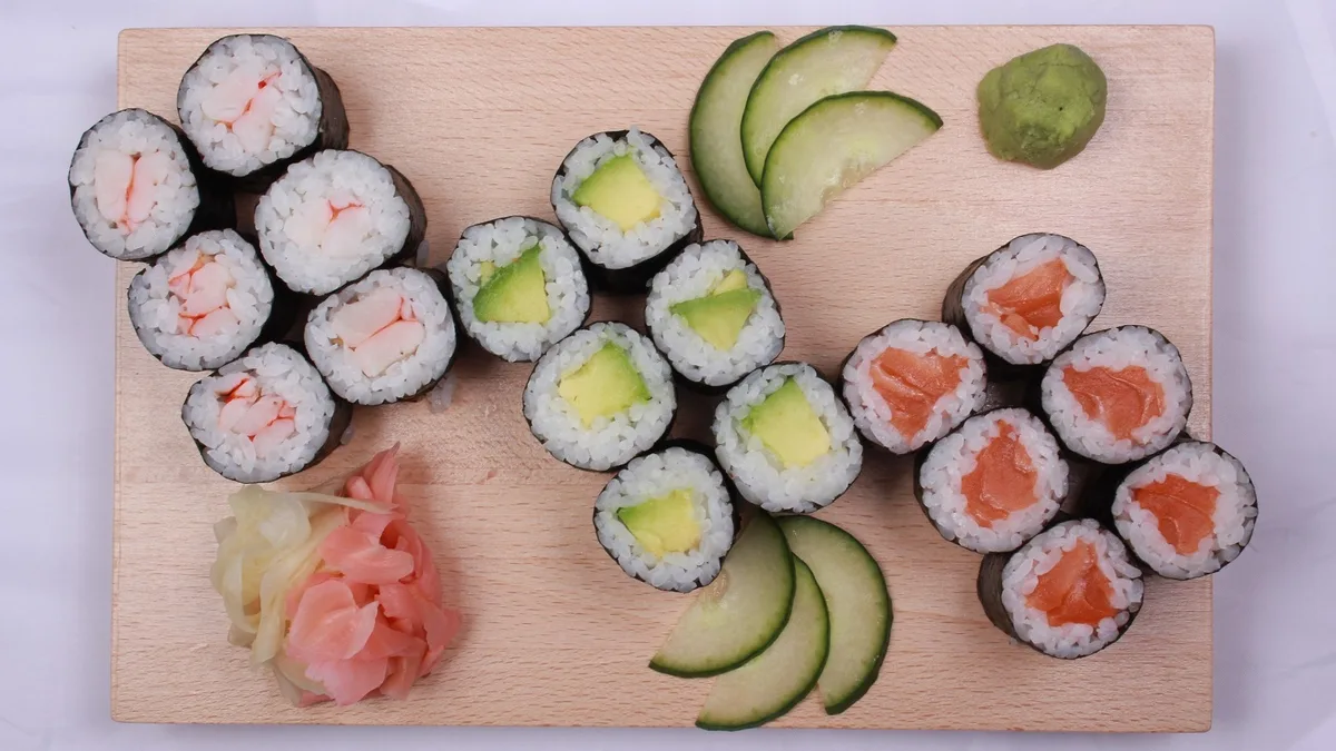 HOSOMAKI SET 3 (rák-avokádó-lazac)