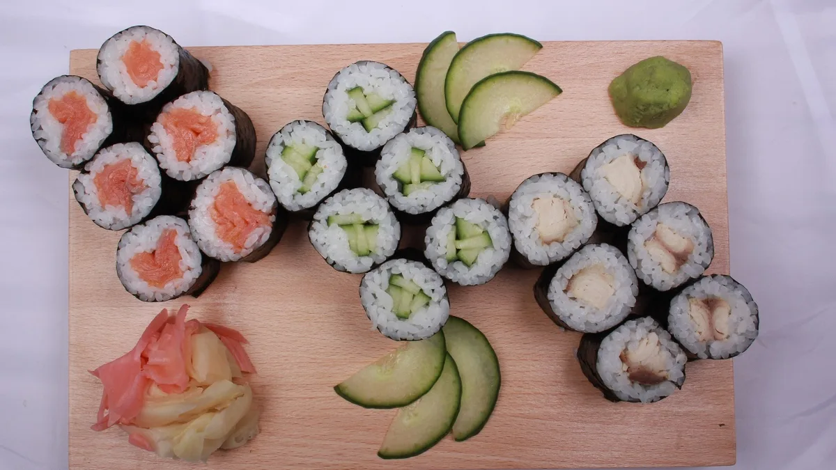 HOSOMAKI SET 4 (füstlaz-ubi-pácmakr.)