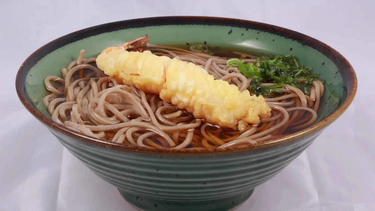 TEMPURA SOBA LEVES
