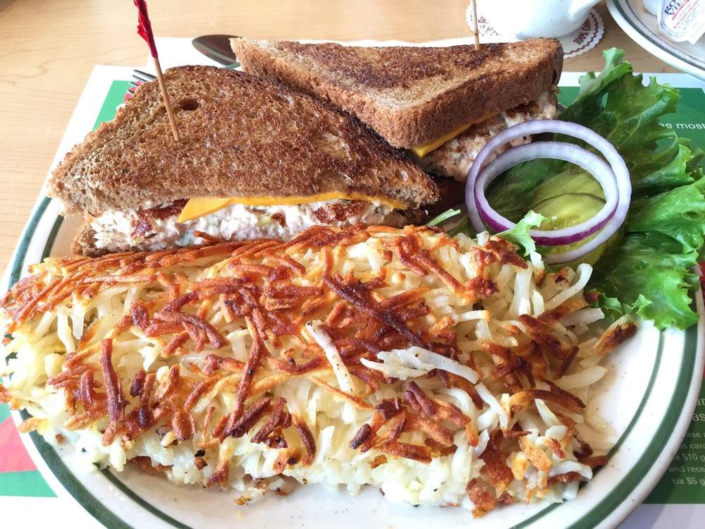 TUNA MELT