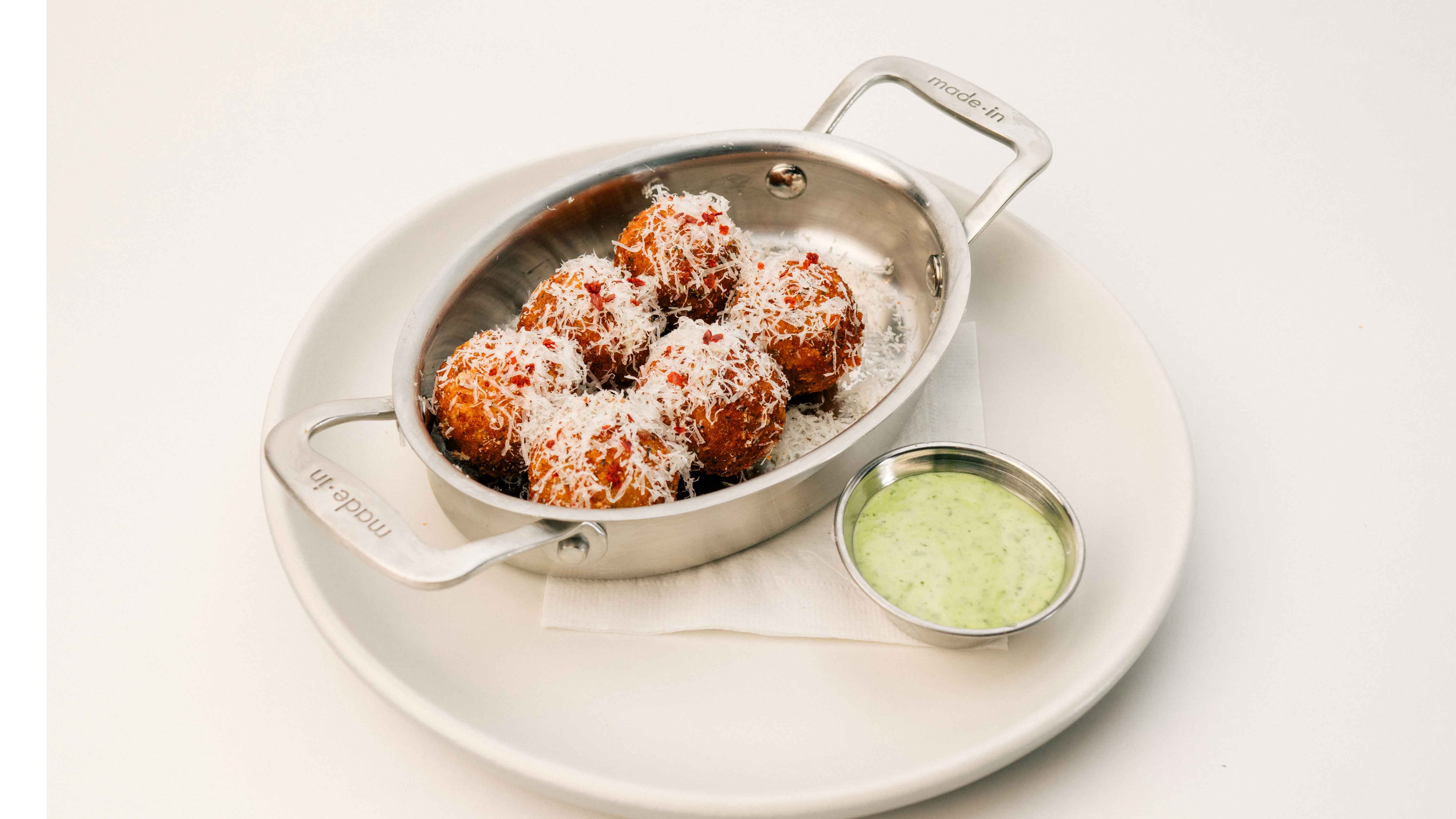 Cacio E Pepe Arancini