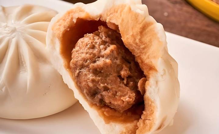 Roast Pork Bun(3) 酱肉大包子(3)