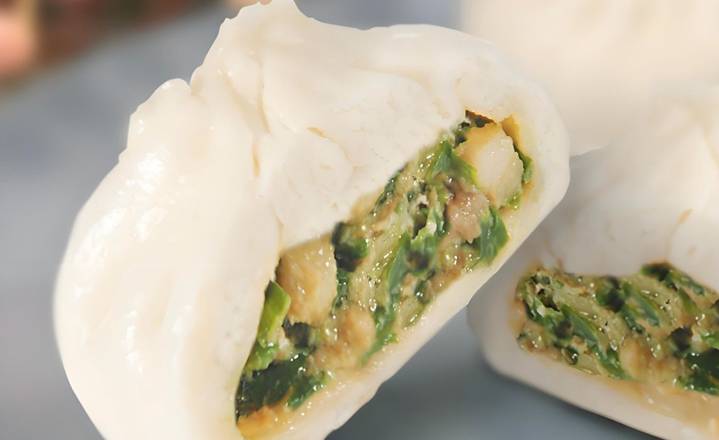 Shrimp Pork Egg Chive Bun(3) 三鲜大包子(3)