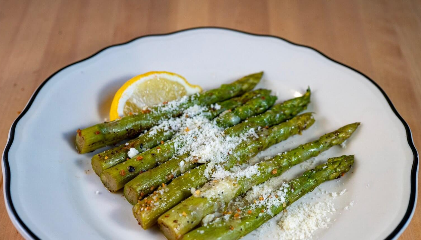 ASPERGES GRILLES/ GRILLED ASPARAGUS