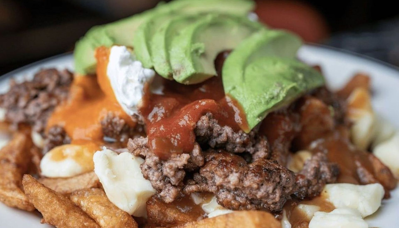 DIOS MIO POUTINE