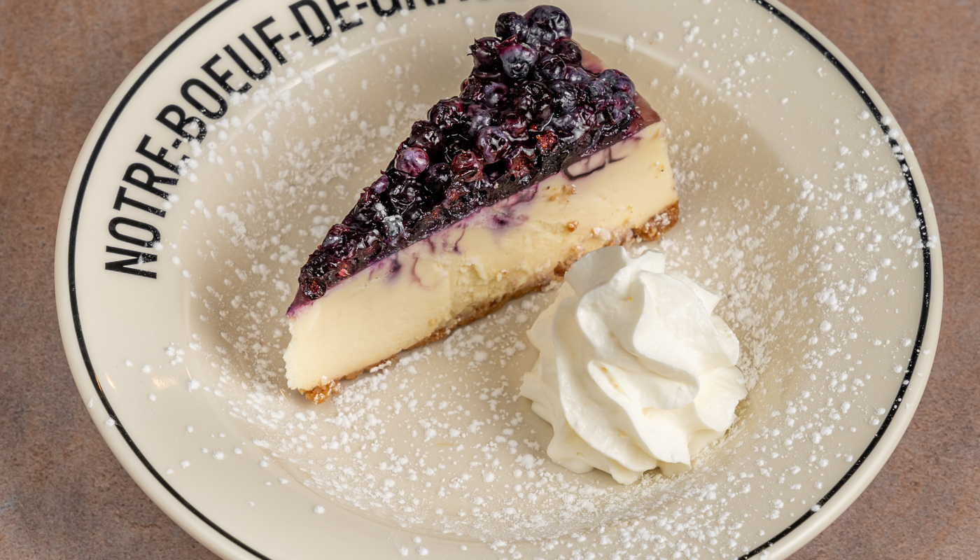 GATEAU FROMAGE BLEUETS SUPRÊME/ BLUEBERRY SUPREME CHEESECAKE